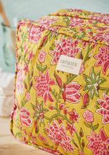 Load image into Gallery viewer, Sanganeri Block Print Washbag
