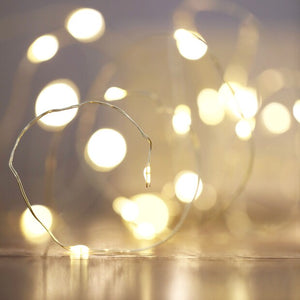 Close up of gold string lights 