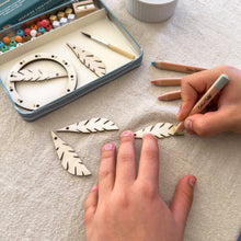 Load image into Gallery viewer, Make Your Own Dreamcatcher Craft Kit
