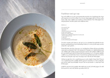 Load image into Gallery viewer, Abundance - Eating And Living With The Seasons