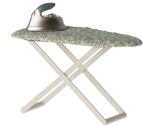 Maileg - Mouse Iron and Ironing Board