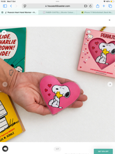 Load image into Gallery viewer, Peanuts Hand Warmer - Snoopy Heart