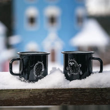 Load image into Gallery viewer, Muurla Enamel Moomin Mug 3.7dl - Stinky Black