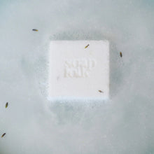Load image into Gallery viewer, Soap Folk Salt Bath Cube 150g - Lavender
