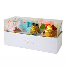 Load image into Gallery viewer, Meri Meri Flower Bouquet Garland