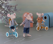 Load image into Gallery viewer, Maileg Mouse Tricycle - Petrol
