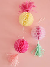 Load image into Gallery viewer, 3 Honeycomb Balls With Tassels by Rice dk