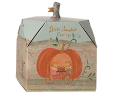 Load image into Gallery viewer, Maileg Mouse - Pumpkin Carriage 02
