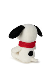 Load image into Gallery viewer, Bon Ton Toys - 17cm Snoopy With Scarf
