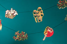 Load image into Gallery viewer, East End Press Garland - Hedgerow
