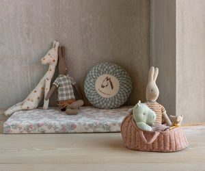 Maileg - Large Carry Cot - Rose