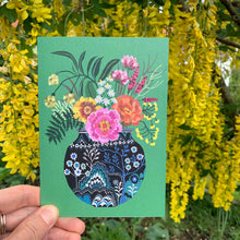 Load image into Gallery viewer, Brie Harrison Greetings Card - Fleurs
