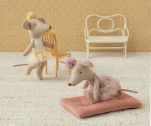 Load image into Gallery viewer, Maileg Ballerina Mouse Little Sister - Off White
