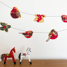Load image into Gallery viewer, East End Press Garland - Hedgerow
