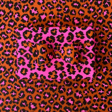 Load image into Gallery viewer, Luxury Tissues Paper - Leopard Ginger and Flouro Pink
