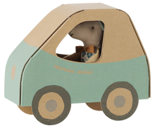 Load image into Gallery viewer, Maileg - Little Brother Mouse - Driver
