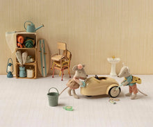 Load image into Gallery viewer, Maileg - Little Sister Mouse - Driver
