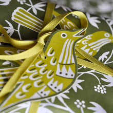 Load image into Gallery viewer, Cambridge Imprint 5 Gift Tags - Songbird in Moss
