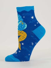Load image into Gallery viewer, Deep Sea Diva  Women’s Crew Socks
