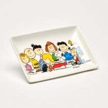 Load image into Gallery viewer, Peanuts Trinket Tray - The Gang
