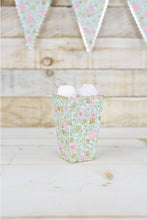Load image into Gallery viewer, Popcorn Boxes Set Of 8 - Floral Gold
