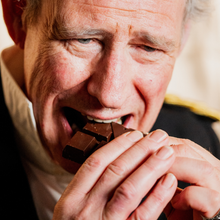 Load image into Gallery viewer, Fatso 150g- 60% Dark Chocolate Vegan Chunky Bar - King’s Ransom
