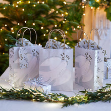 Load image into Gallery viewer, Dove With Mistletoe Set Of 8 Gift Bags by Talking Tables
