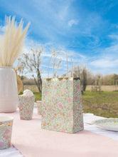 Load image into Gallery viewer, Set Of 4 Party Bags - Floral Pink
