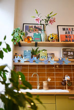 Load image into Gallery viewer, East End Press Concertina Paper  Garland - Peace Doves
