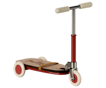Load image into Gallery viewer, Maileg Mouse Kick Board - Red
