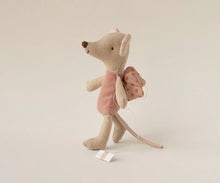 Load image into Gallery viewer, Maileg Little Fairy Mouse - Rose
