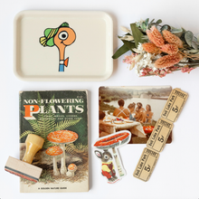Load image into Gallery viewer, Richard Scarry Mini Tray - Lowly Worm Bust
