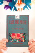 Load image into Gallery viewer, East End Press Paper Garland - Insects

