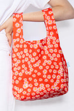 Load image into Gallery viewer, Kind Bag - Mini - Daisy Print
