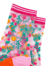 Load image into Gallery viewer, Sheer Pop Socks - Ditsy Floral
