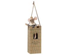 Load image into Gallery viewer, Maileg Big Brother Mouse - Prince With Gift Bag
