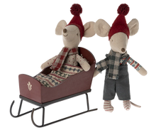 Load image into Gallery viewer, Maileg - Sleigh Mouse - Red
