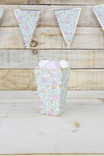 Load image into Gallery viewer, Popcorn Boxes Set Of 8 - Floral Gold
