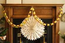 Load image into Gallery viewer, East End Press Paper Chain Kit - Yellow and Green
