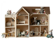 Load image into Gallery viewer, Maileg - Mouse Hole Farmhouse

