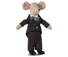 Load image into Gallery viewer, Maileg Wedding Mice Couple In Box - Mum and Dad
