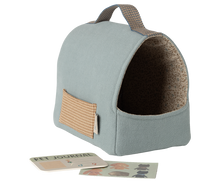 Load image into Gallery viewer, Maileg Pet Carrier - Dusty Blue
