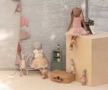 Load image into Gallery viewer, Maileg - Bunny Size 3 - Ballet Suit &amp; Skirt Cream
