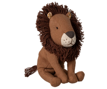 Load image into Gallery viewer, Maileg Safari Friends - Little Leo
