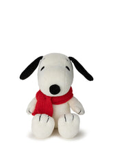 Load image into Gallery viewer, Bon Ton Toys - 17cm Snoopy With Scarf
