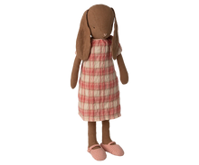 Load image into Gallery viewer, Maileg - Chocolate Brown Rabbit Size 3 - Pink Dress &amp; Shoes
