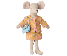Load image into Gallery viewer, Maileg - Suit &amp; Bag - Mum Mouse
