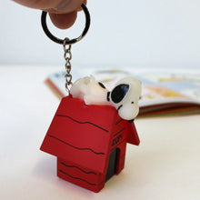 Load image into Gallery viewer, Peanuts Snoopy - Light Up House
