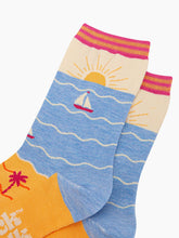 Load image into Gallery viewer, Women’s Socks - Beach Sunset
