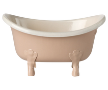Load image into Gallery viewer, Maileg Micro Bathtub Mouse - Rose
